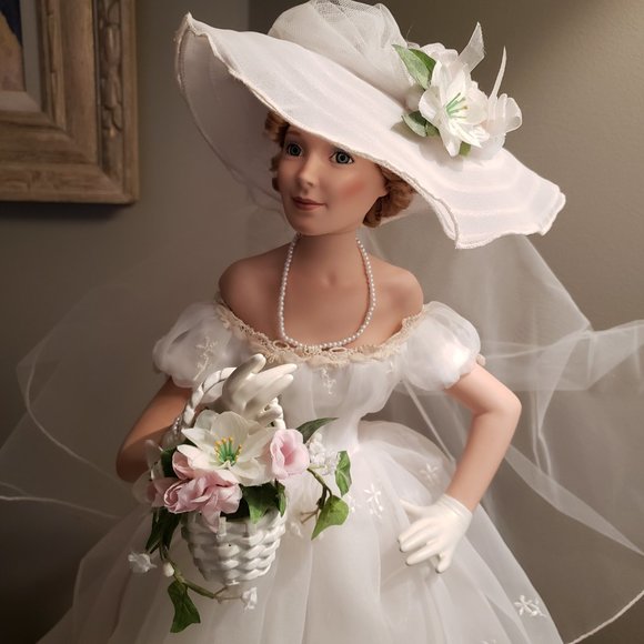 Ashton Drake Galleries- Bride of South- Charlotte - Picture 3 of 4